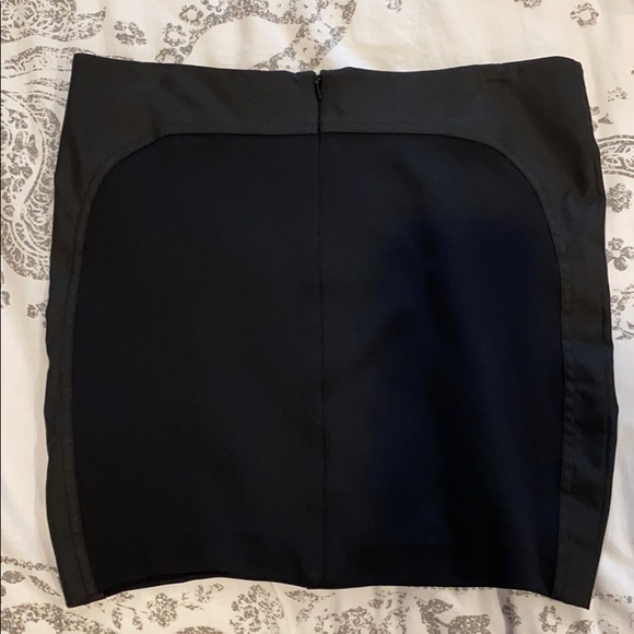 Bebe Miniskirt - Picture 2 of 4